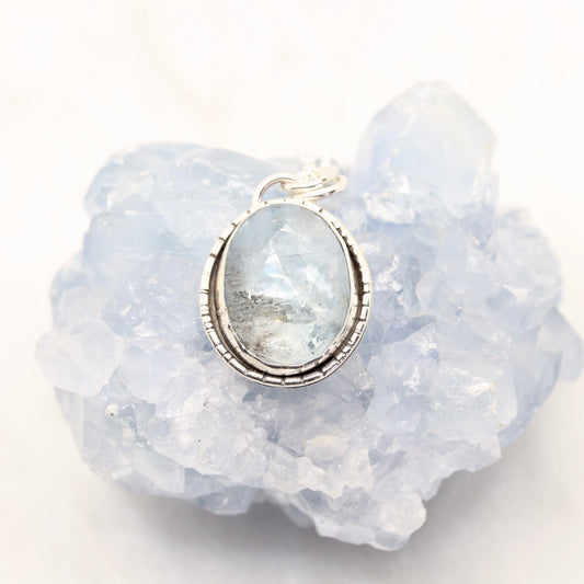 Moss Aquamarine Bohemian Necklace