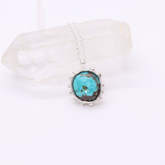 Sierra Nevada turquoise necklace set in sterling silver with an organic sculptural bohemian look