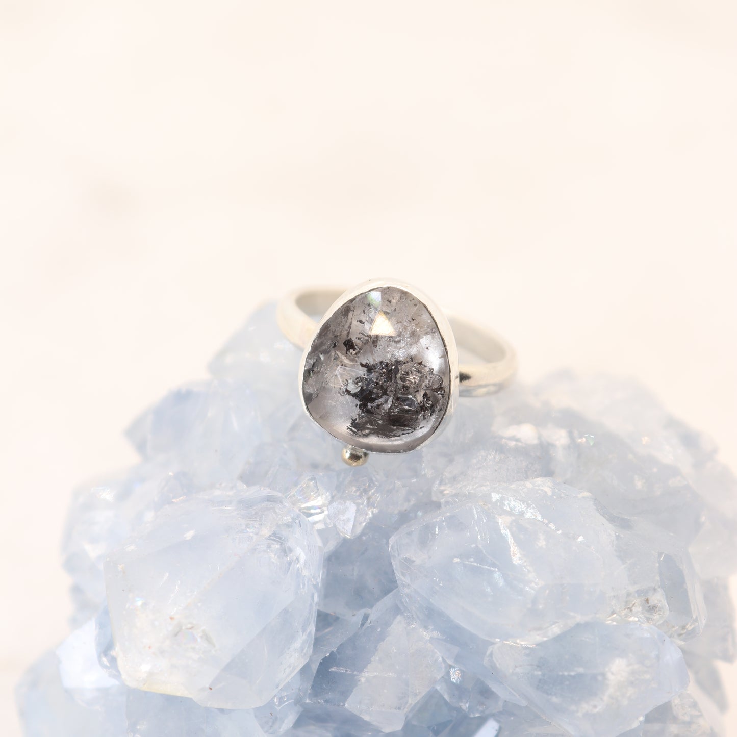 Tibetan quartz gemstone ring