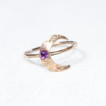 Load image into Gallery viewer, Crescent Moon Ring in Gold
